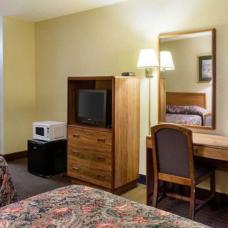 Rodeway Inn Greenwood Eksteriør bilde